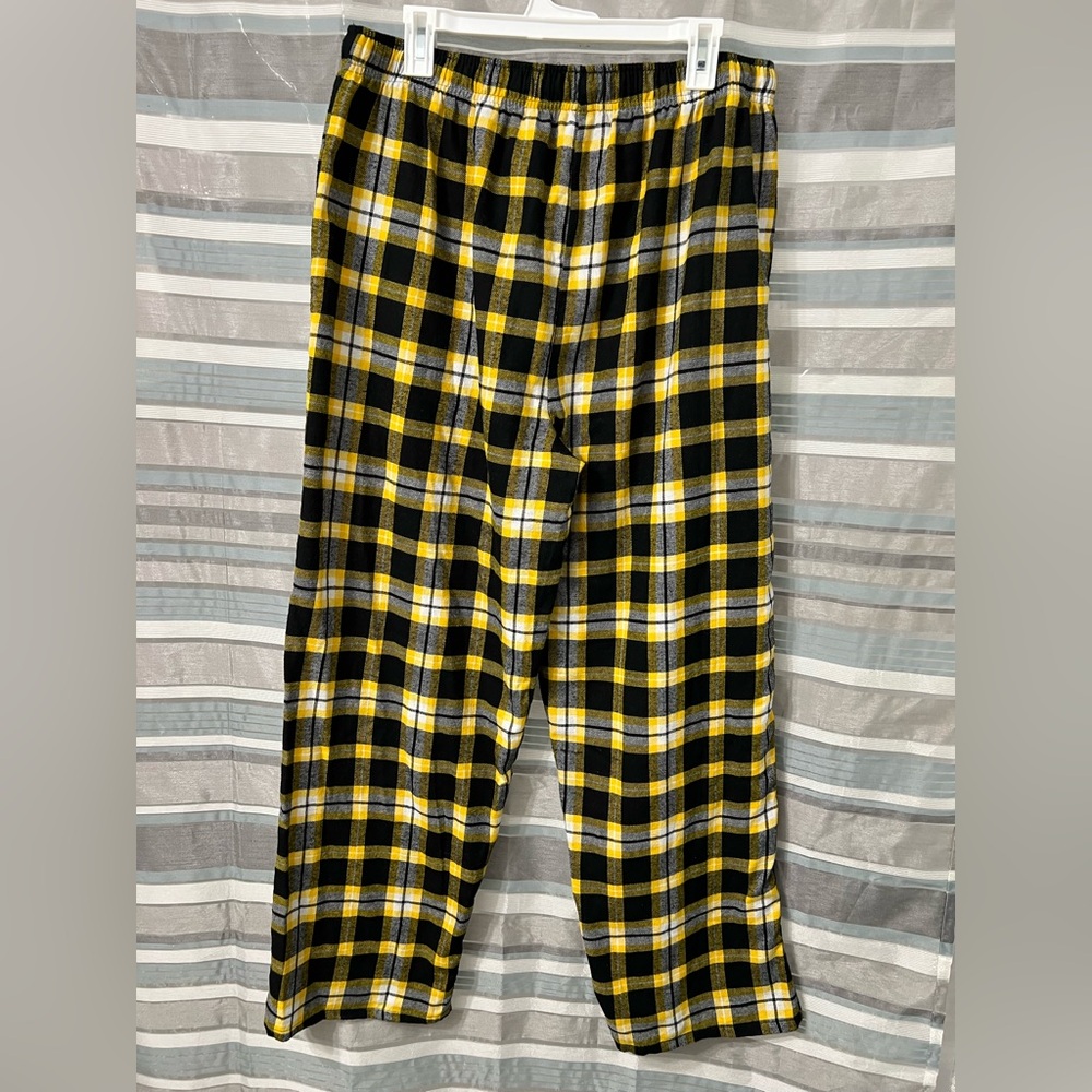 UNC Pembroke Braves Lounge Pants - Picture 3 of 8